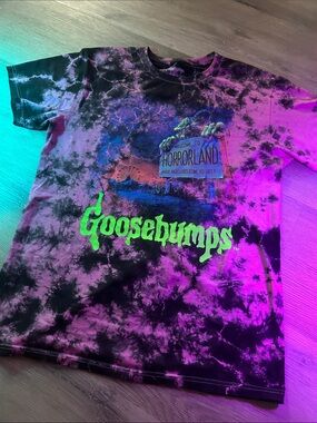 Tie-Dye Black & Pink Goosebumps Halloween  Graphic Tee
